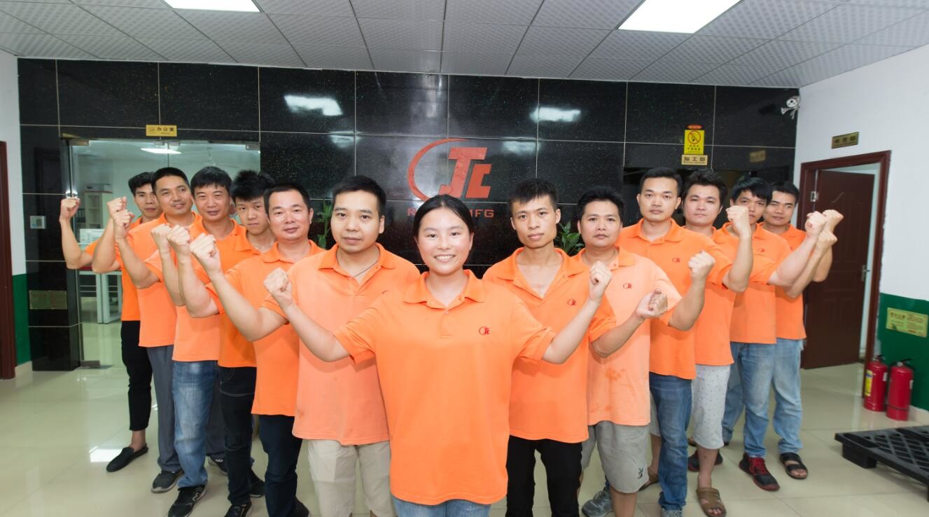 Matt Surface Clip Injection Molding Molds Hot / Cold Runner With Intensive Cooling System