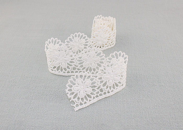 Floral Venice Lace Trims , Vintage White Embroidered Lace Trim For Bridal Dresses