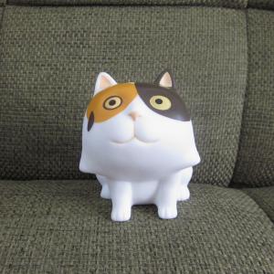 China Shenzhen cartoon mini cat PVC money bank, coin box toys for saving coines or decoration kids toy wholesale