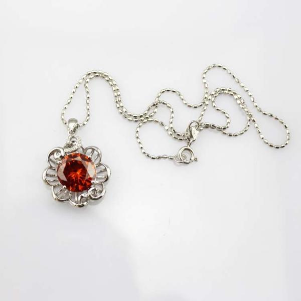 925 Silver 12mm Round Garnet Cubic Zircon Flower Style Pendant Necklace (P43)