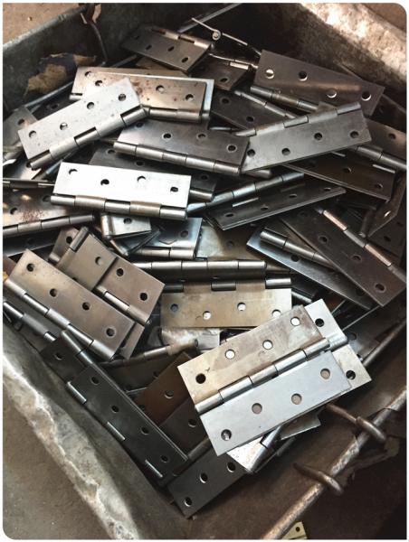Bright Color Painting Metal Hinges Lightweight High Durability Metal Material