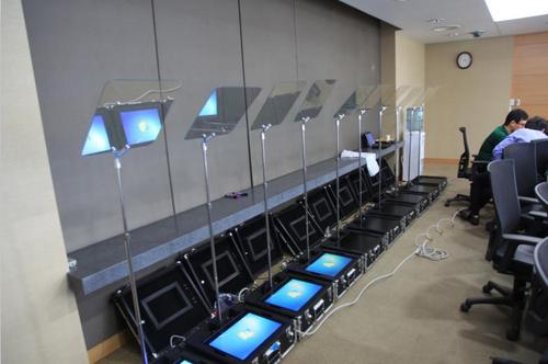 TYSTVideo Independent Host SpeechTeleprompter for 97% Light Transmittance