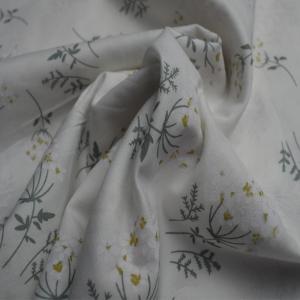 China Custom Polyester Cotton Fabrics Soft Feeling 115GSM Printed 55/56&quot; 115 GSM 40S wholesale