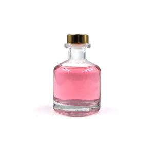 China Recycled Clear Glass Diffuser Bottles / Embossed Aromatherapy Glass Bottles wholesale