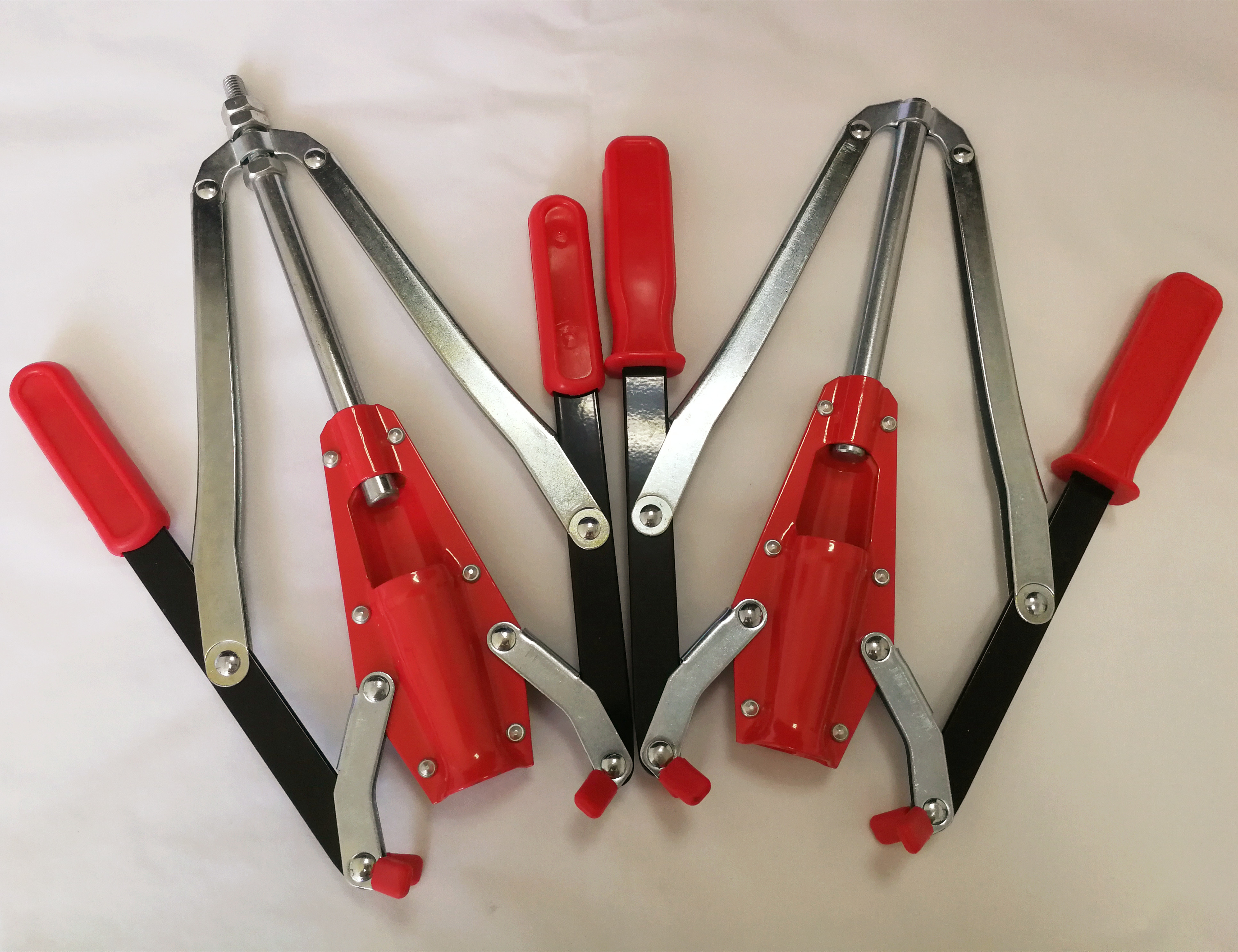 Manual Portuguese Double Lever Corker Adjustable Pole With Good Leverage