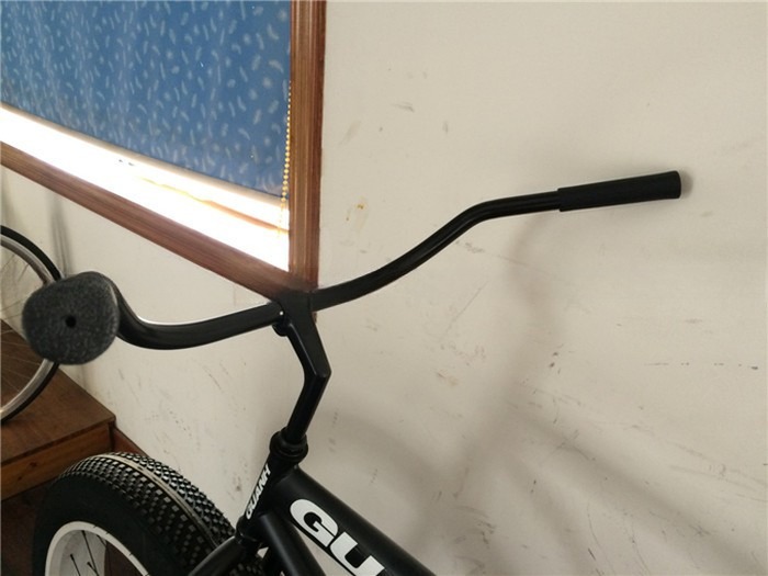 Beach Cruiser Style Fat Tire Bike with 26*4.0 Tire and Steel Fork Material