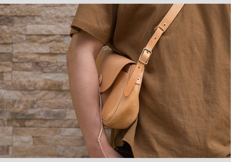 Handmade Vintage Men's Shoulder Crossbody Bag with Top-Layer Vegetable Tanned Leather