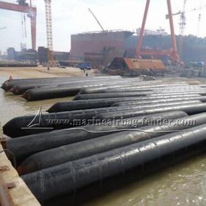 China High Pressure Heavy Lifting Airbags , Black Boat Lift Airbags wholesale