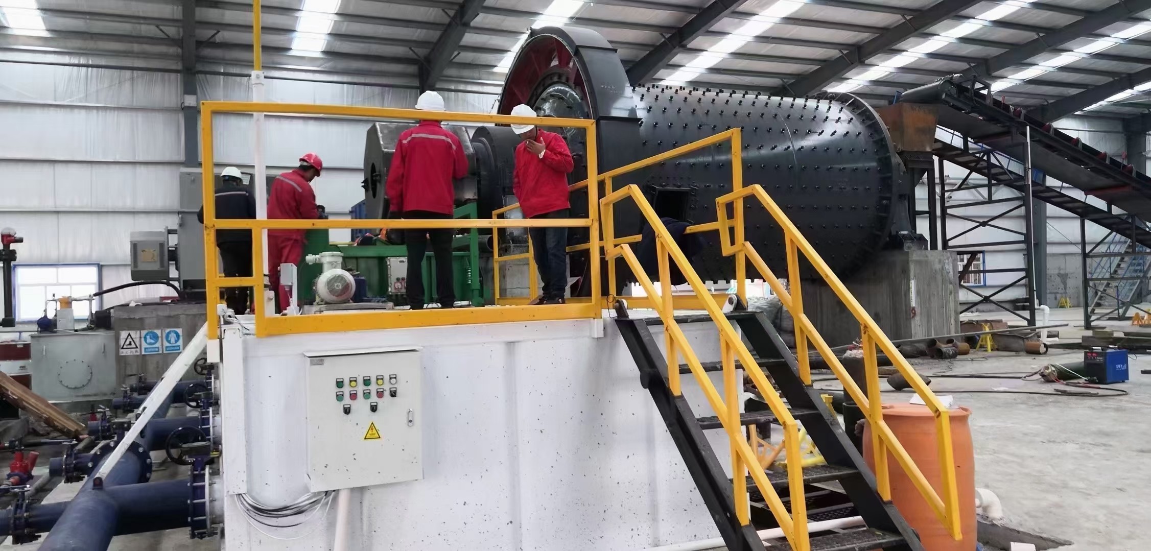 OEM Mineral Processing Plant Coal Gangue Grinding Industrial Ball Mill