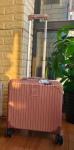 Good Quality Scratch Proof Trolley Suitcase Business Computer Luggage 18inch