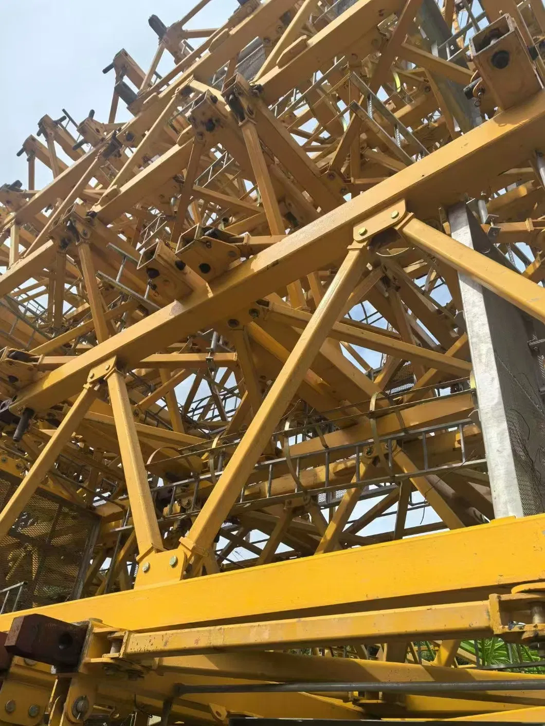 Fast and Stable Zoomlion W450 Tower Crane for Large Construction Projects