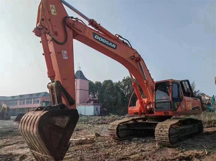 Used Doosan DX 420 Excavator 2019 Year Model Good Condition Low Hour Made in Korea