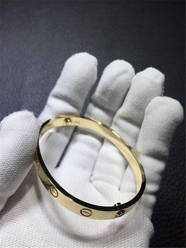 C calssic edition love bracelet 18k gold white gold yellow gold rose gold bracelet Jewelry factory in Shenzhen, China