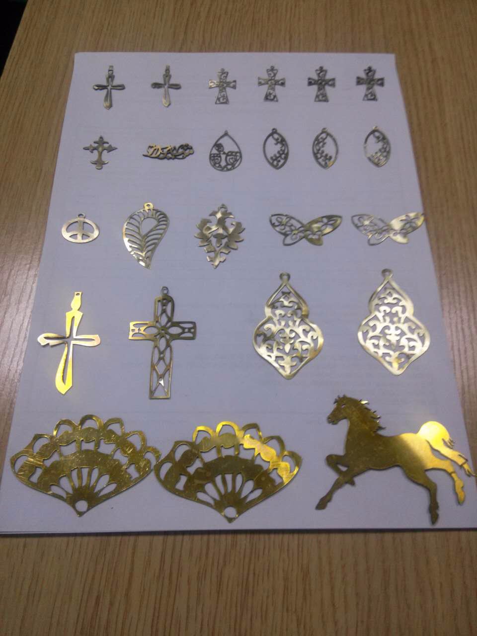 Very cheap 60w fiber laser cutting machine for steel,silver,gold,silver material