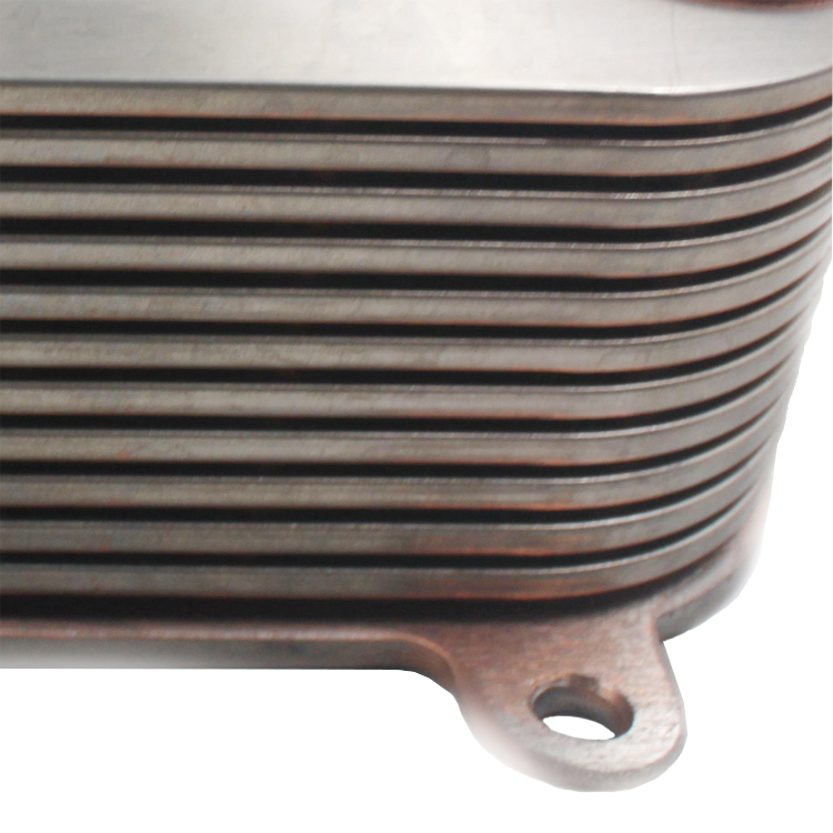 100% Tested 612630010050 OIL COOLER for Sinotruk WD615 HOWO SHACMAN F3000 F2000 X3000 Truck WEICHAI WD618 Engine Spare Parts