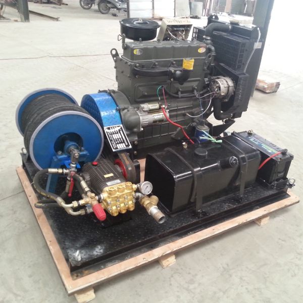 26.5kW Diesel Engine High Pressure Water Jet Drain Cleaning Machine with 5 Pcs Nozzles for 50mm to 600mm Pipe Diameter