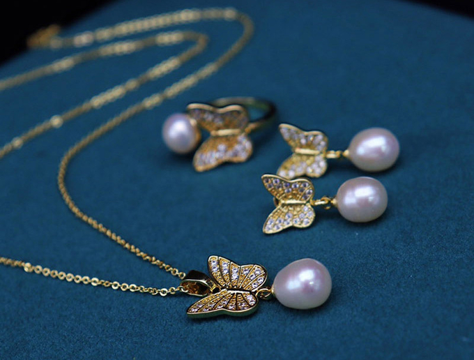Butterfly Natural Pearl Necklace For Women Elegant Butterfly Pearl Chokers Necklace Wedding Gift Pearl Necklace Jewelry