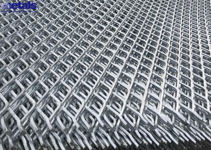 Anti Slip Corrosion Resistant Expanded Metal Square Mesh Multi Purpose Construction