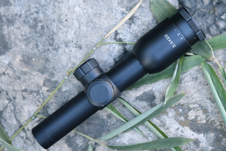 2.5X20 Hunting Optical Scope featuring Durable Aluminium Alloy and Crossing Reticle