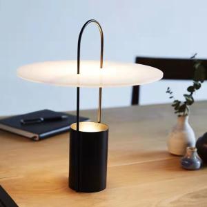 China Nordic simple table lamp LED lamps bedroom living room hotel decoration table light wholesale