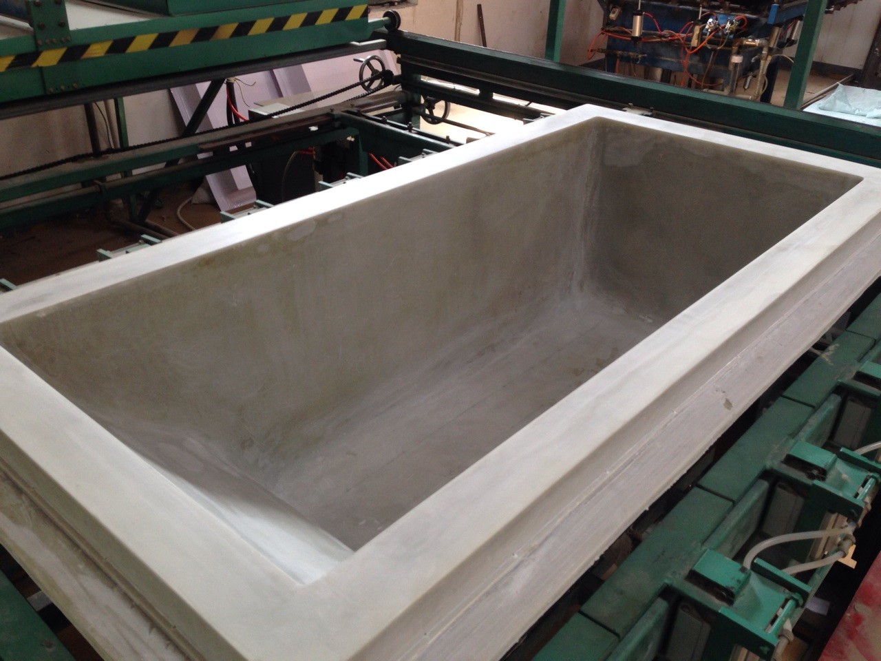 freestanding joint bathtub vacuum forming mould/mold in China