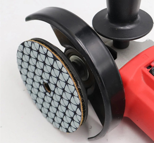 Thickness 4mm Dry Diamond Polishing Resin Pads For Marble 2400 RPM