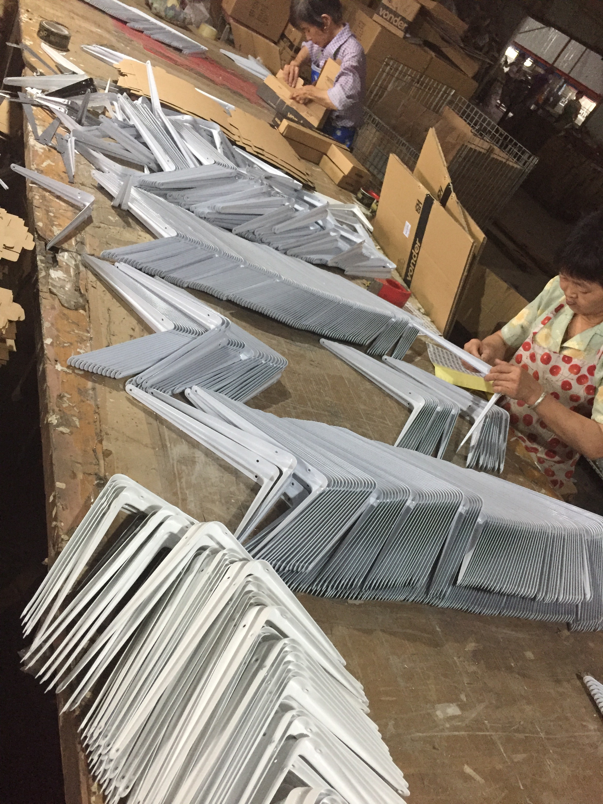 6"X8" 8"X10" 1.0mm Light Duty Iron Shelf Brackets