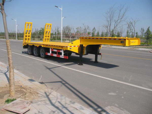3 axles Low Bed Semi Trailer / Extendable Hydraulic Lowbed Semi Trailer Red