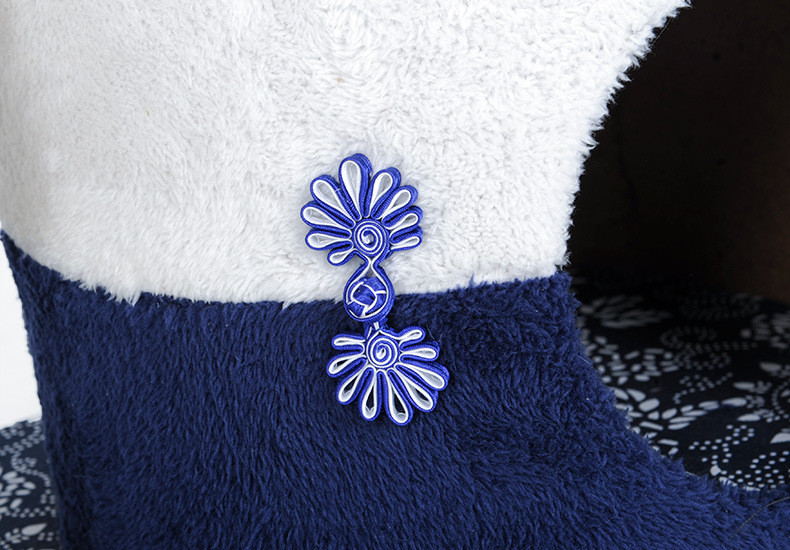 Comfortable Fabric Cat Climbing Frame Coral Fleece Material Good Breathability