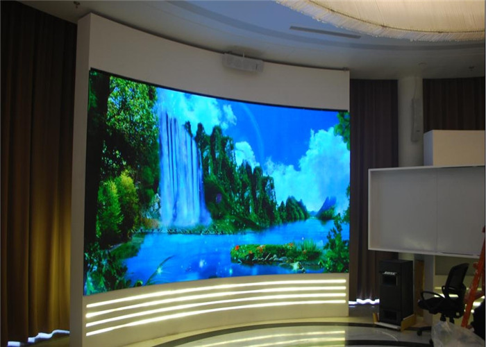 1/16 Scan P2.5 full color LED Display Shopping Mall Led Display With Detachable Panel