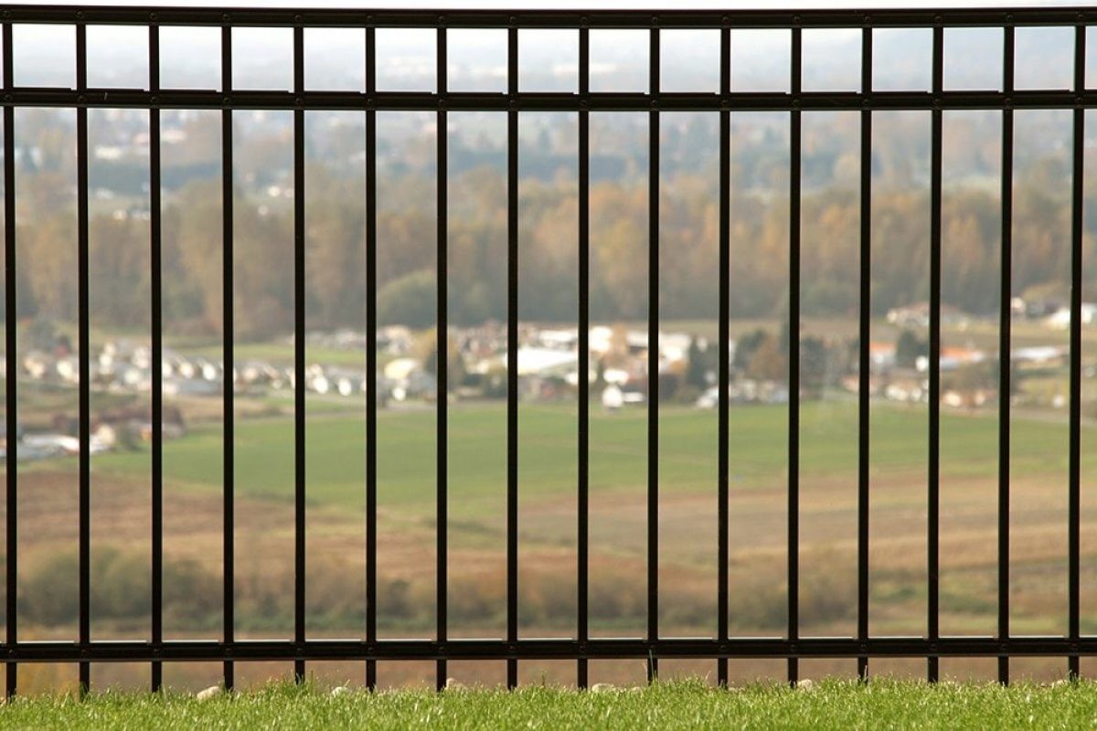 Powder Coating Iron Wrought Fence 6 Foot Portable Galvanized Steel