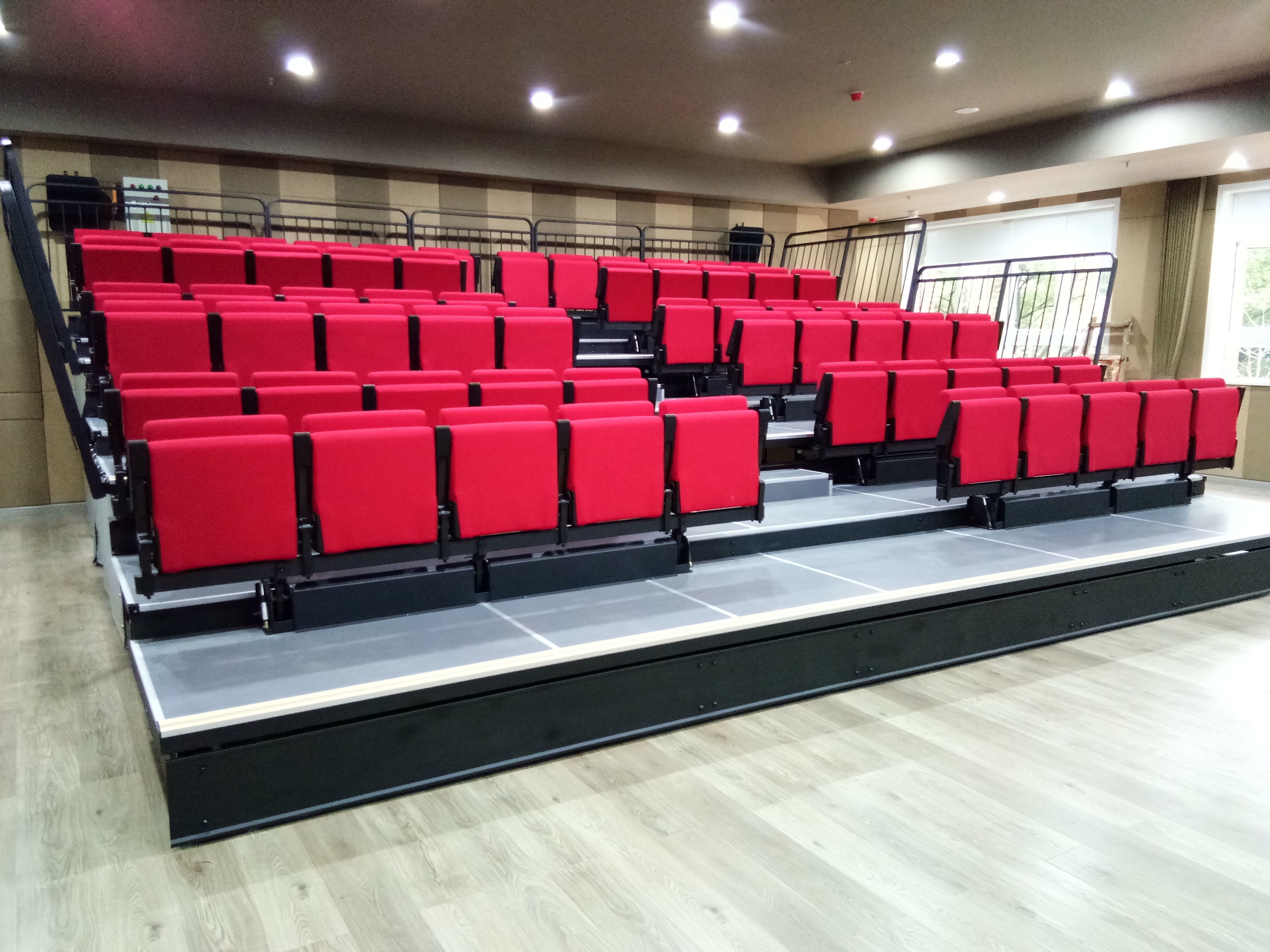 Optional Handrail Foldable Bleacher Seating With Customized Width