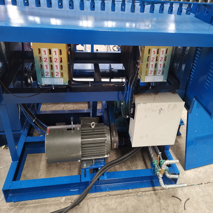 PLC Control Huayang Automatic Wire Mesh Welding Machine , 120m Length Fence Mesh Machine