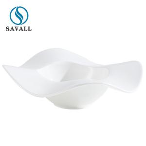 China Wavy White Porcelain Tableware Unique Pretty Cream Pasta Bowls wholesale