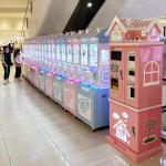 Boutique Coin-Operated Mini Claw Machine With Credit Card Reader Kids Toy Crane