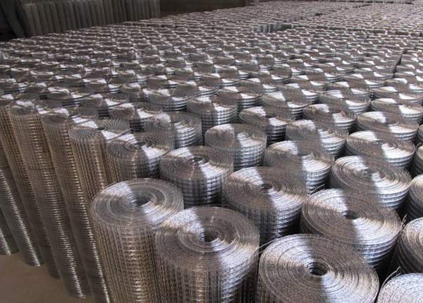 Protecting Mesh Galvanized Welded Mesh for Construction and Fencing Custom Sizes Guaranteed