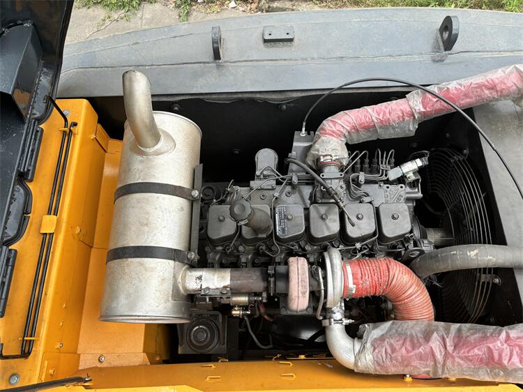 Hyundai R220LC 220LC-9S Second Hand 22ton Excavator Shovel Digger 1.05m3 2022 Model