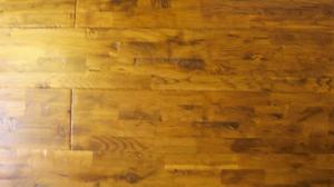 China Acacia Solid 3-strips, hand-scraped,distressed,UV lacquer wholesale