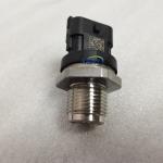 Shacman Car Fitment Excavator Fuel Rail Pressure Sensor 612600081585 Standard
