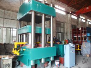 China Four Pillars Electric Heating Rubber Vulcanizing Press Machine wholesale
