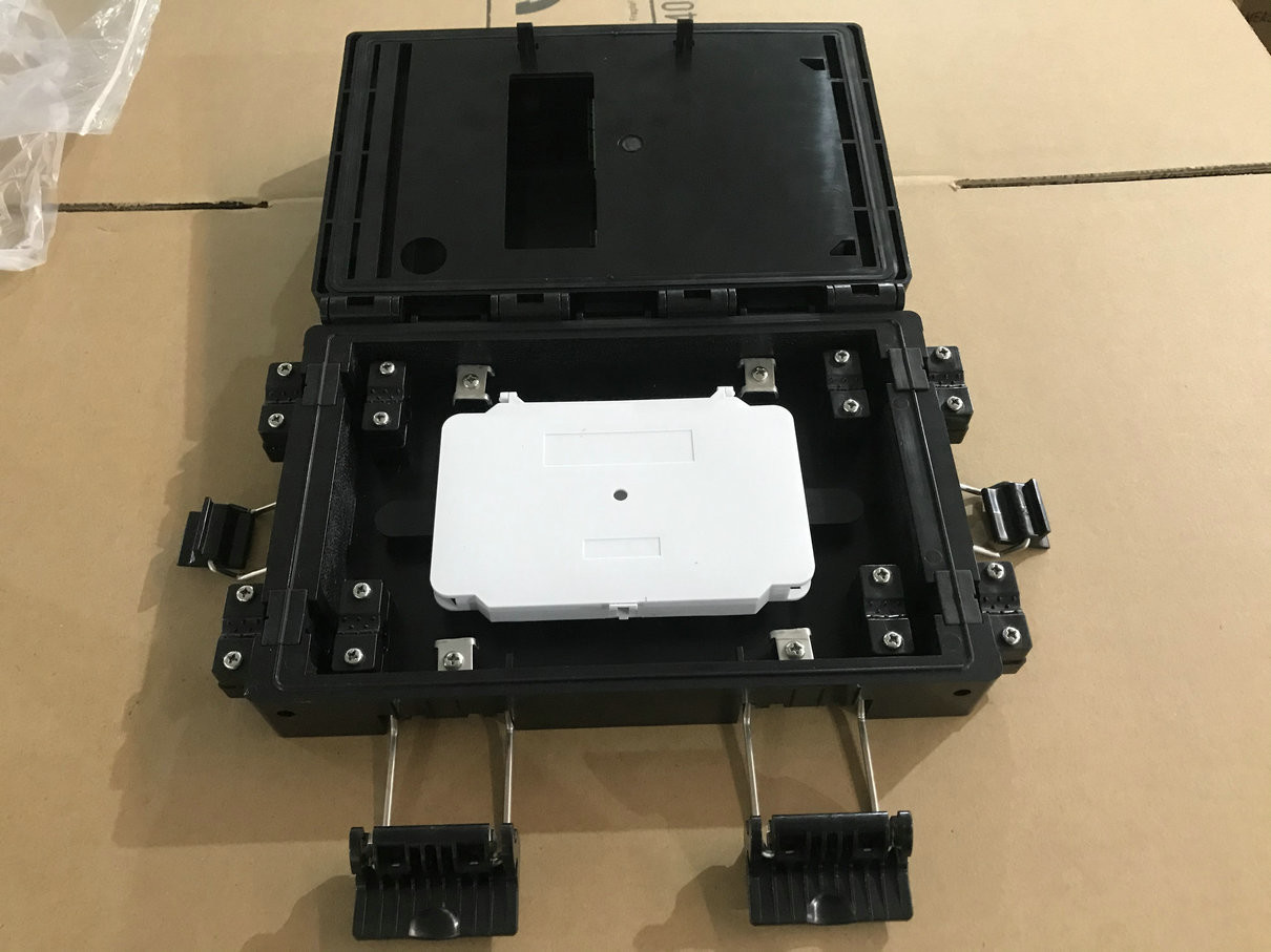 aerial hanged 12fibers 1x8 PLC Splitter Inline Closure