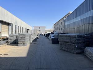 China Hot Dipped Galvanized Steel Wire Gabion Basket Mesh For Retaining Wall wholesale