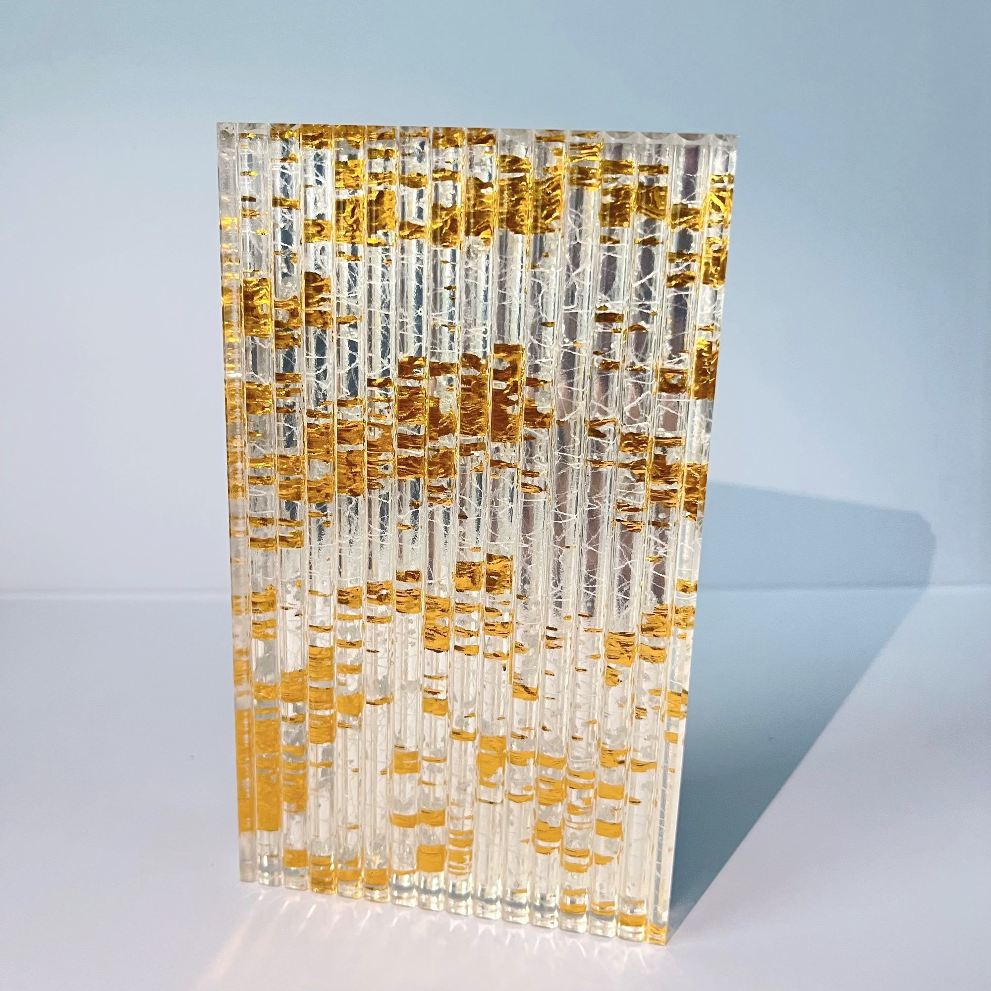 Golden Tempered Glass With Wire Mesh For Interior Partition Customized