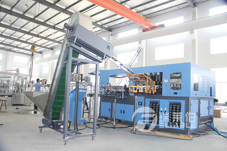 Full Automatic Plastic Pet Bottle Making Machine Fit Milk / Juice / Oil Bottle