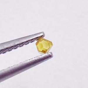 China 1mm - 4mm Synthetic Monocrystalline Diamond Rough Hpht Diamond Abrasives wholesale