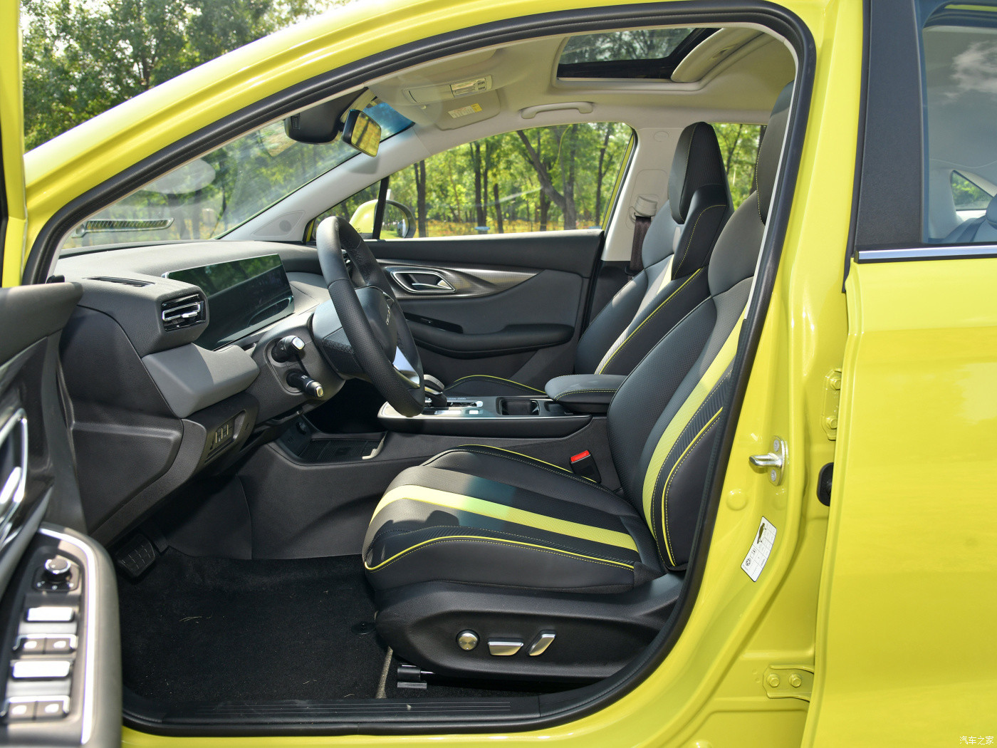BEIJING EU5 PLUS Electric Taxi Sedan 163 Horsepower Uber Online Car Hailing