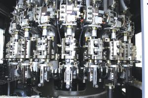 China Great Flexibility 18000BPH PET Stretch Blow Molding Machine wholesale