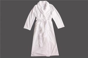 China Stockpapa 100% Polyester Womens White Long Bathrobe For Winter wholesale