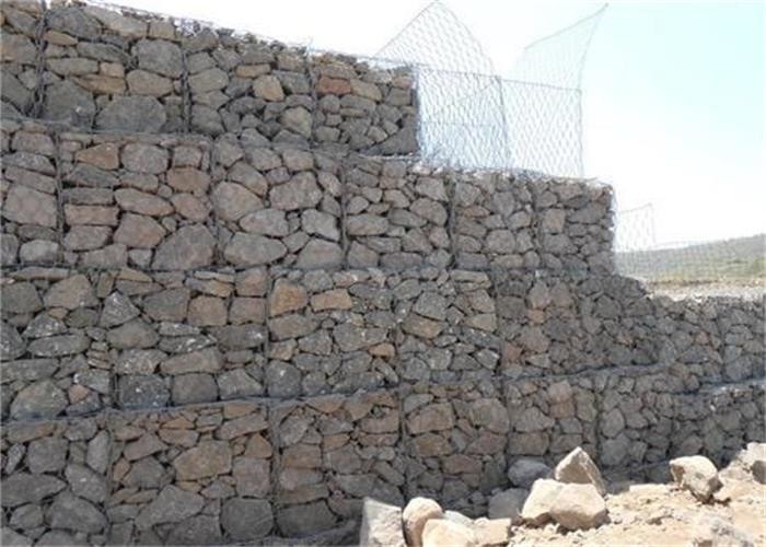 Eco Friendly 4mm Woven Gabion Baskets For Highway Guardrail