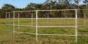 China Round Corral Panels Heavy Duty 6 Oval Rail - Cattle Yards Horse Panels Round wholesale